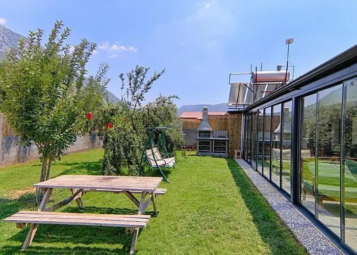Villa De Büyük Havuzlu, Jakuzili Müstakil *